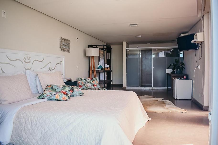Hotel Mirante Do Arvrao