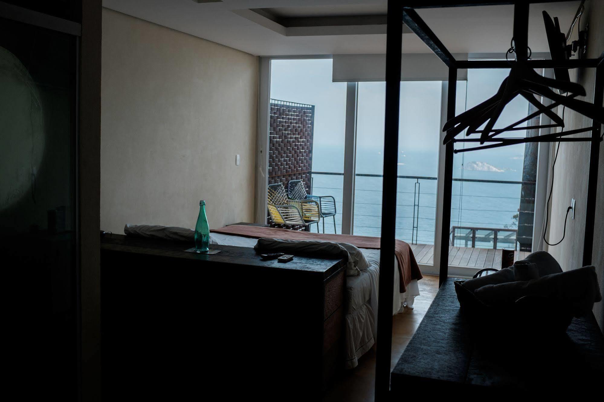 Hotel Mirante Do Arvrao 3*